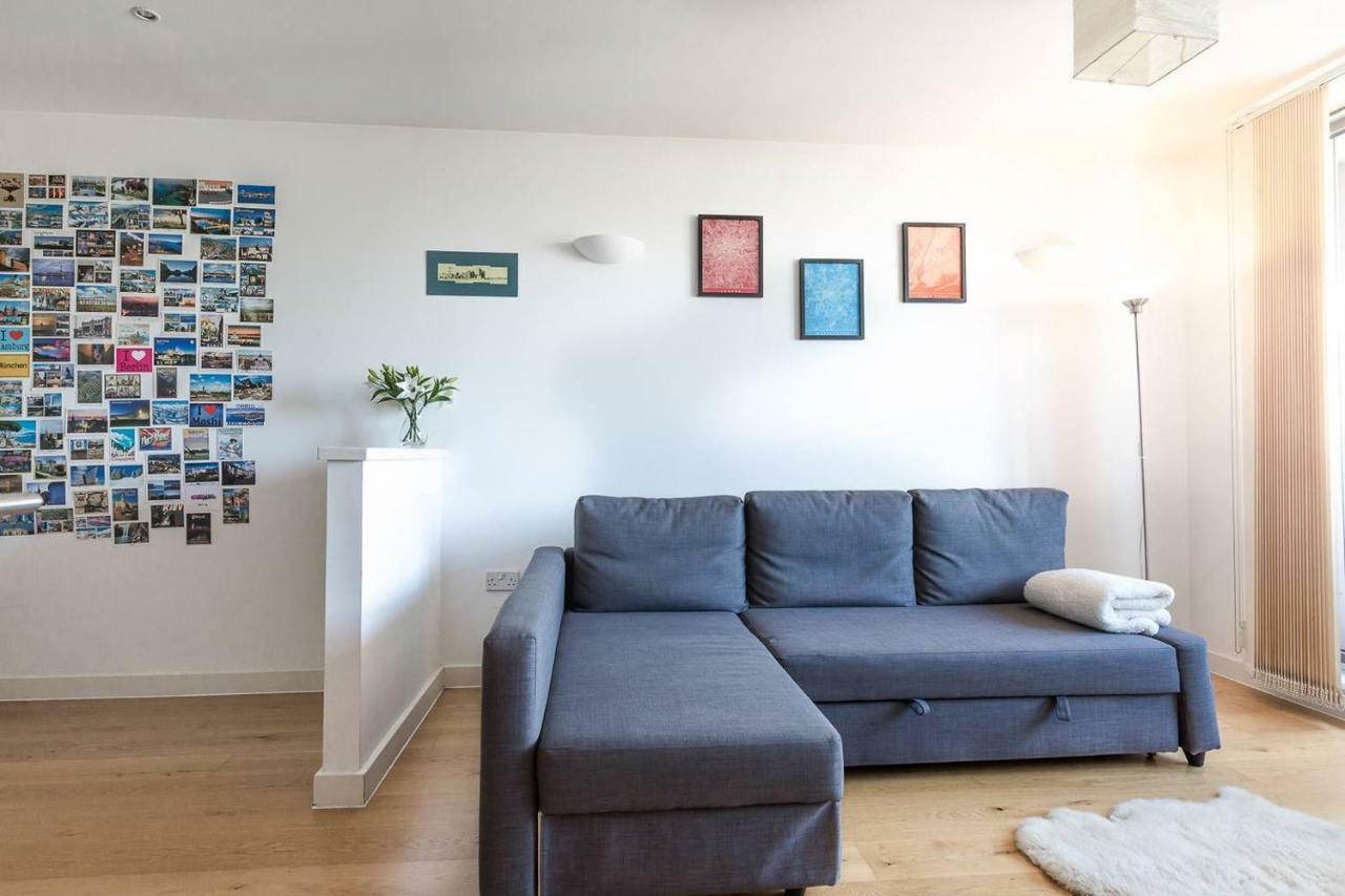 Modern 1 Bedroom Apartment In E1 With Great Views Лондон Екстериор снимка